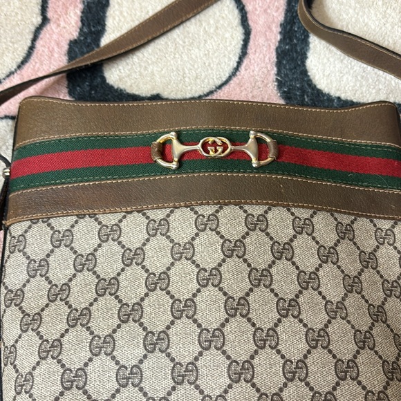 Vintage Gucci crossbody bucket bag - Picture 11 of 16